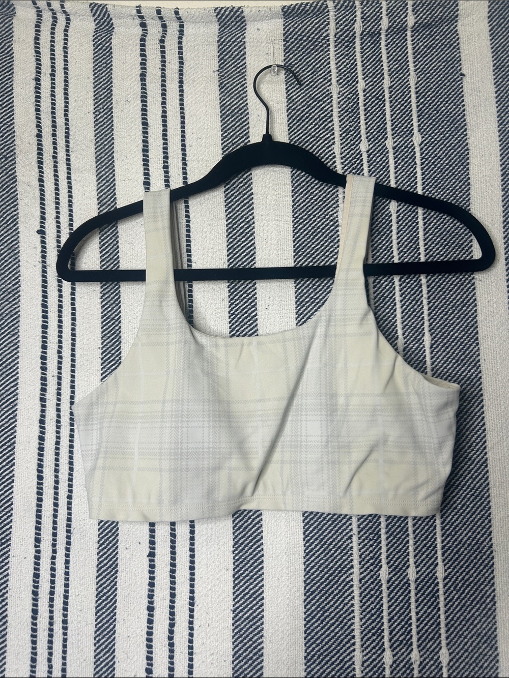 ALO Yoga Vapor Legacy Plaid Sports Bra